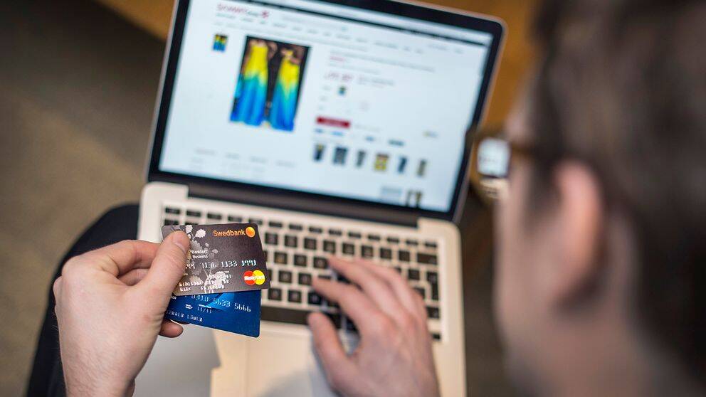 För att minska risken för kortbedrägeri bör du vara försiktig med hur du använder ditt kort. Både i fysisk och digital form.