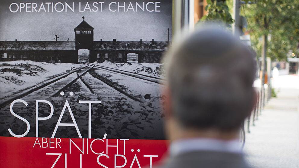 Affischkampanj mot nazistförbrytare