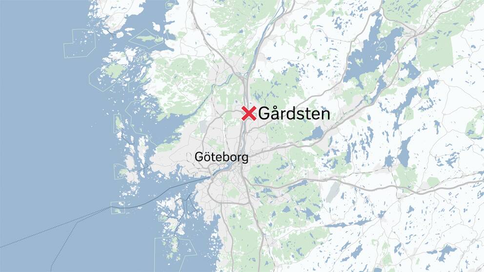 Polis och räddningstjänst larmades om rök från en lägenhet i Gårdsten i Göteborg på torsdagsmorgonen.