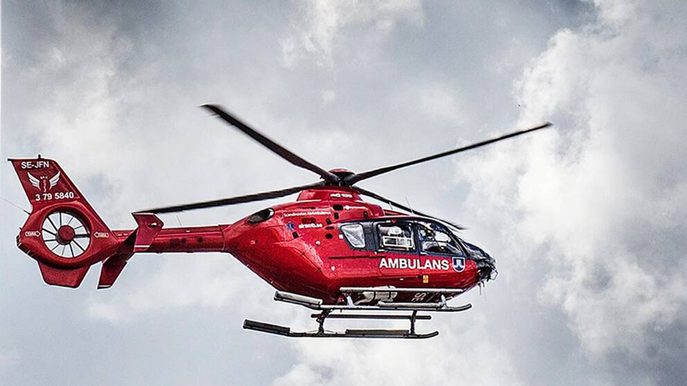ambulanshelikopter helikopter