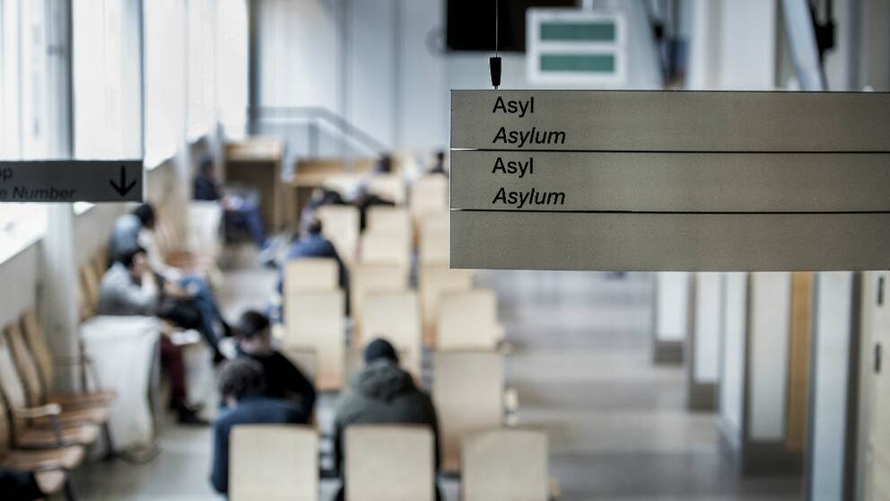 Asylprocess på Migrationsverket i Solna. Väntsal för asylsökande. 
