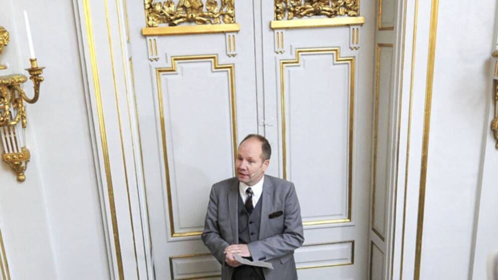 Peter Englund i Svenska Akademien vid 2012 års tillkännagivande.