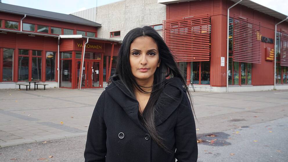 Priscilia Haddad, reporter på SVT Nyheter som vuxit upp på Kronogården i Trollhättan.