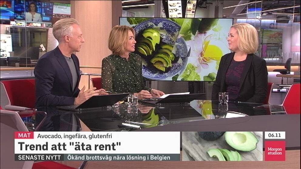 Programledarna André Pops och Karin Magnusson frågar SVT:s reporter om den nya trenden att ”äta rent”.