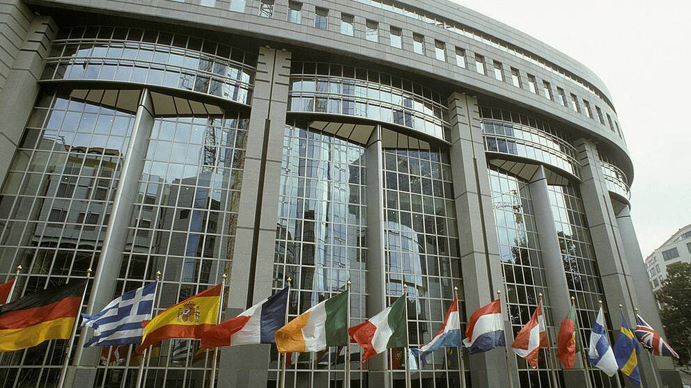 Bryssel, Belgien EU parlament- och sessionsbyggnad Leopold flaggor foto: Bengt O Nordin, BON 1995 PhotoDate:1995-09-??