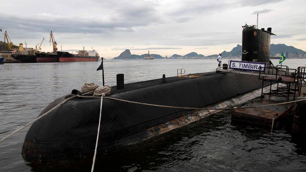 En brasiliansk ubåt som deltar i sökandet efter den argentinska farkosten.