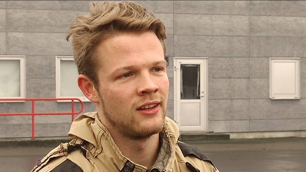 Raddningstjansten Soker Med Ljus Och Lykta Svt Nyheter