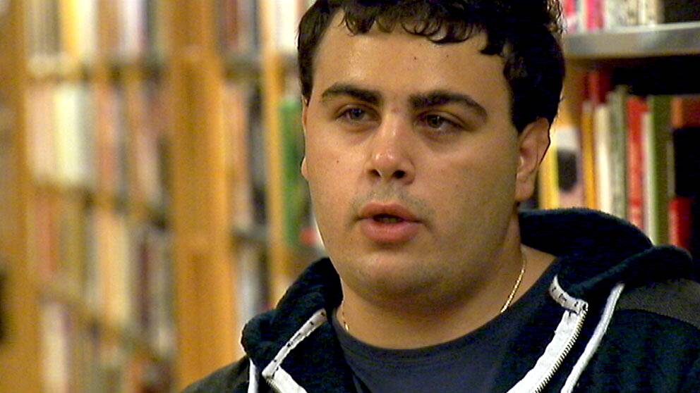 24-årige Elie Hachem hörde dåligt, men kommunen ansåg att han var utvecklingsstörd och placerade honom i särskola.