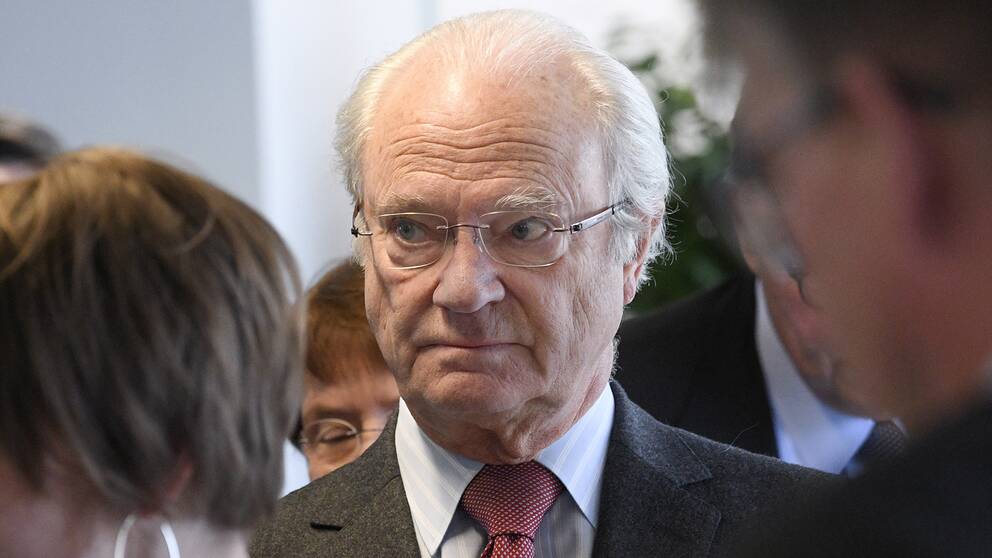 Kung Carl XVI Gustaf anländer till startup-huset Minc i Malmö i slutet av november 2017.