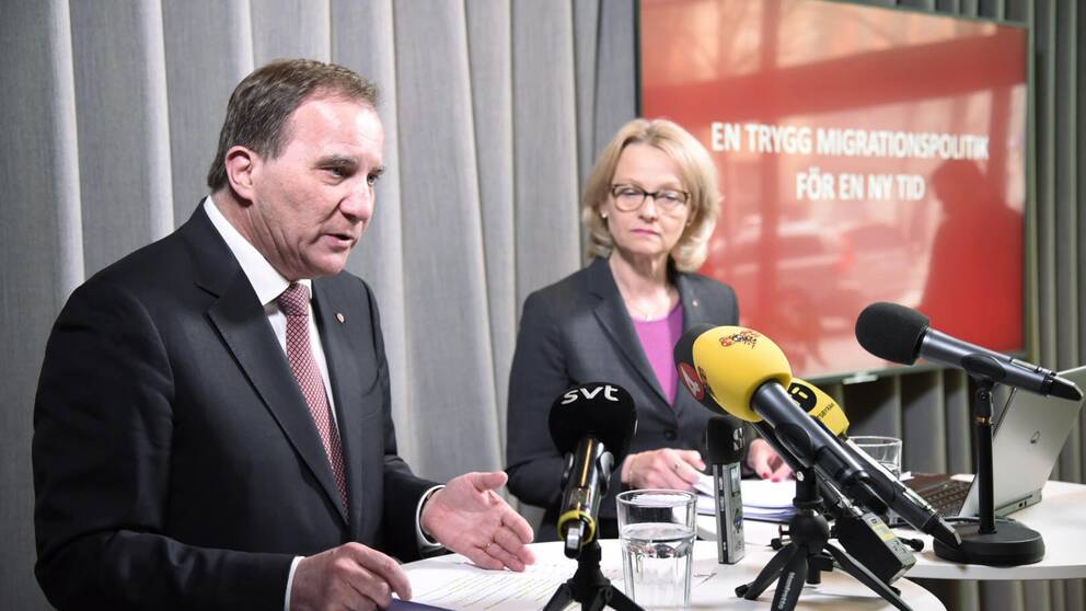 Socialdemokraternas partiledare Stefan Löfven och migrationsminister Heléne Fritzon