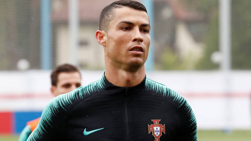 Dystert besked för Ronaldo bara timmar före Portugals VM-premiär.