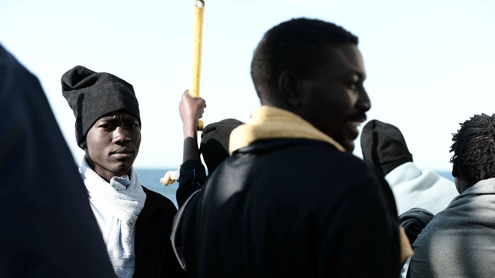 Migranter ombord på räddningsfartyget Aquarius.