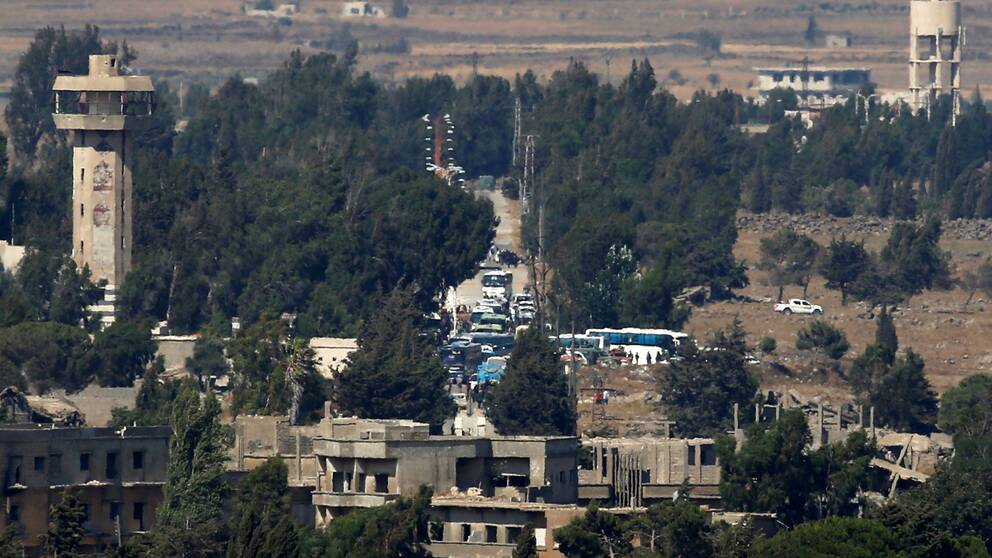 Bussar med evakuerade från Syrien.