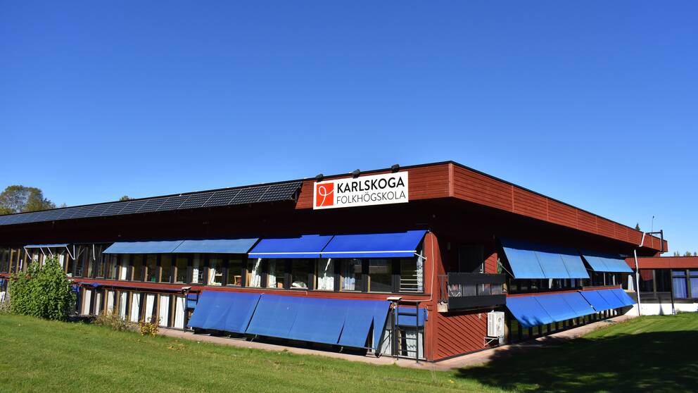Karlskoga folkhögskola huvudbyggnaden.