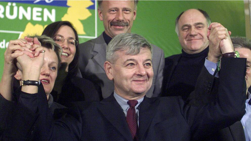 Joschka Fischer var utrikesminister 1998-2005. Bilden är från 2002 då han utsågs till partiets toppkandidat. 
