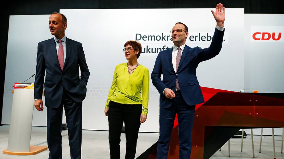 De tre partiledarkandidaterna Friedrich Merz, Annegret Kramp-Karrenbauer och Jens Spahn har rest runt bland partimedlemmarna i CDU för att värva röster.