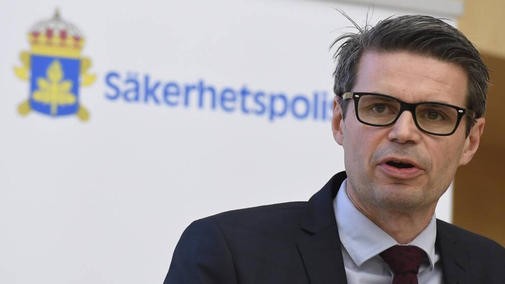 Enligt Fredrik Hallström på Säpo är det svårt att svara på hur många av de som återvänt från Syrien och Irak som är farliga. På bilden syns Fredrik Hallström på Säkerhetspolisen.