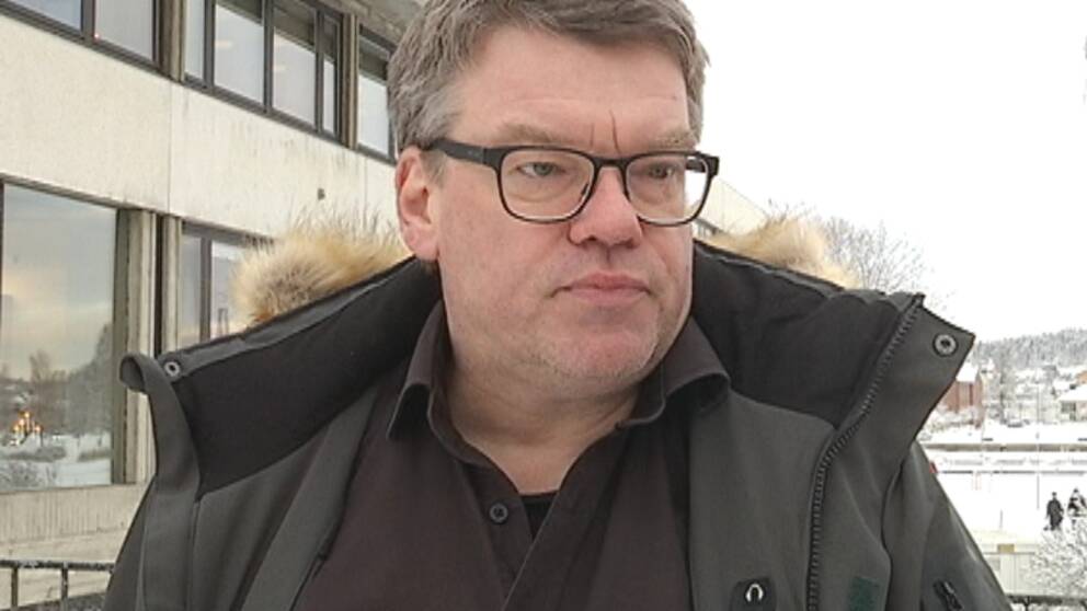 Porträtt på Roger Johansson Socialdemokraterna, Man i 50-årsåldern, kort hår och glasögon.