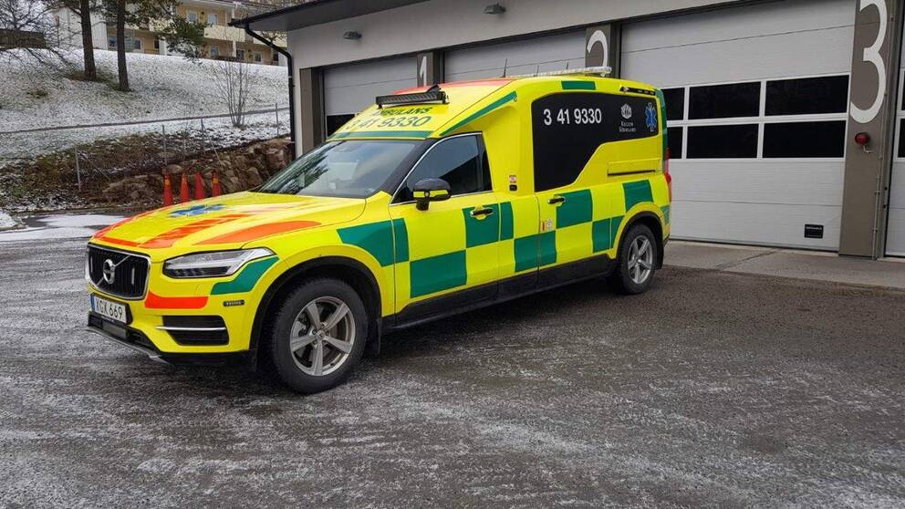 Bilden visar en av de nya ambulanserna.