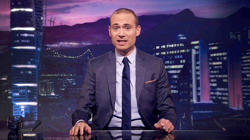 Komikern Jesper Rönndahl meddelar nu att han slutar som programledare för satirprogrammet Svenska Nyheter