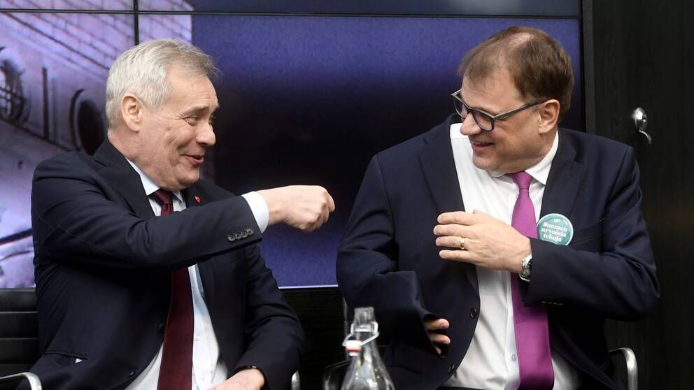 Socialdemokraternas partiledare Antti Rinne och Centerpartiets partiledare Juha Sipilä under en av partiledardebatterna inför valet.