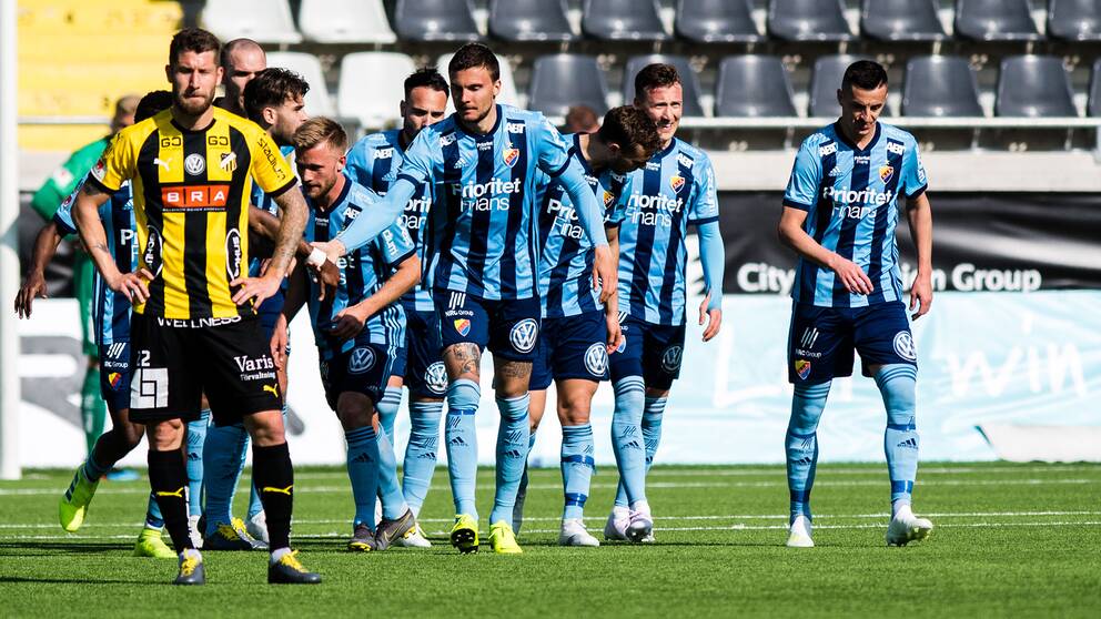 Djurgårdens Erik Berg jublar efter 1–0.