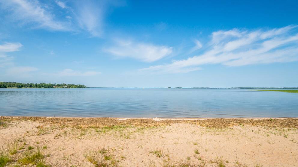 hjälmaren strand himmel