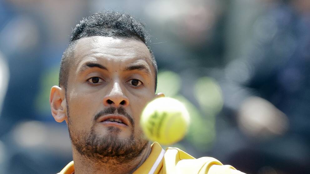Nick Kyrgios drar sig ur Franska öppna.