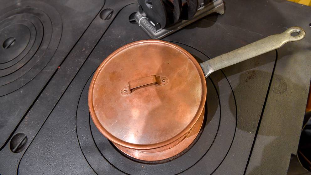 Vedspisen Far Gront Ljus Igen Svt Nyheter