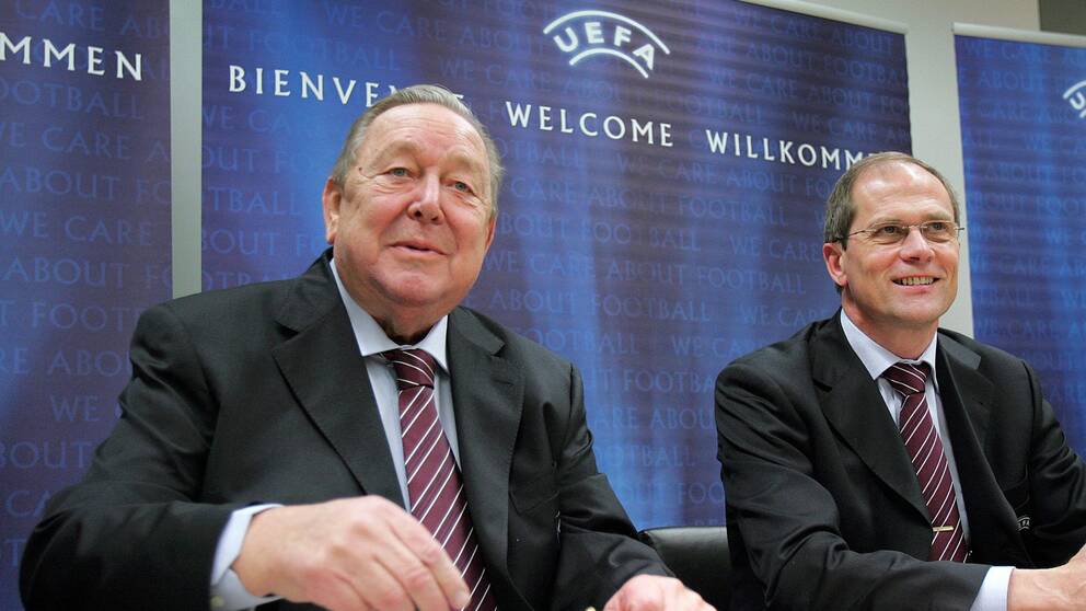 Lars-Christer Olsson, till höger, jobbade ihop med Lennart Johansson, till vänster, under många år i Uefa. ”Han var inte bara en kollega utan en riktig vän”, säger Olsson till SVT Sport.