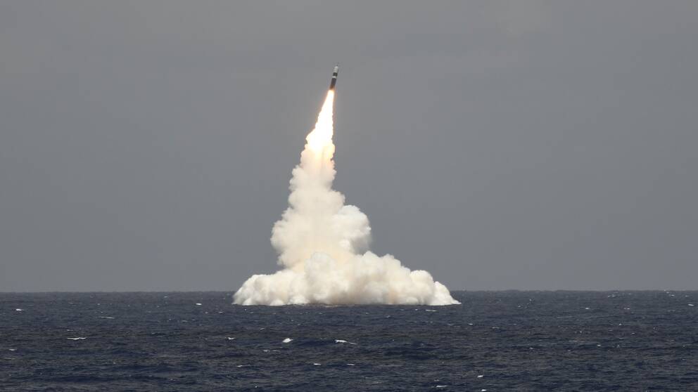 Nyligen testade USA:s marin att avfyra en Trident II (D5) ballistisk robot från atomubåten USS Rhode Island utanför Floridas kust. Foto 9 maj 2019.  