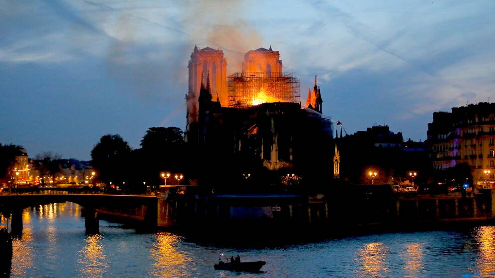 Notre-Dame brann den 15 april 2019.