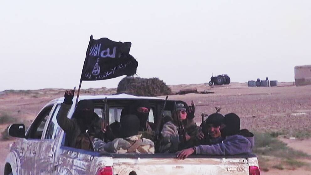 Många unga rekryteras från bland annat Sverige för att slåss med terrororganisationer i Irak och Syrien.