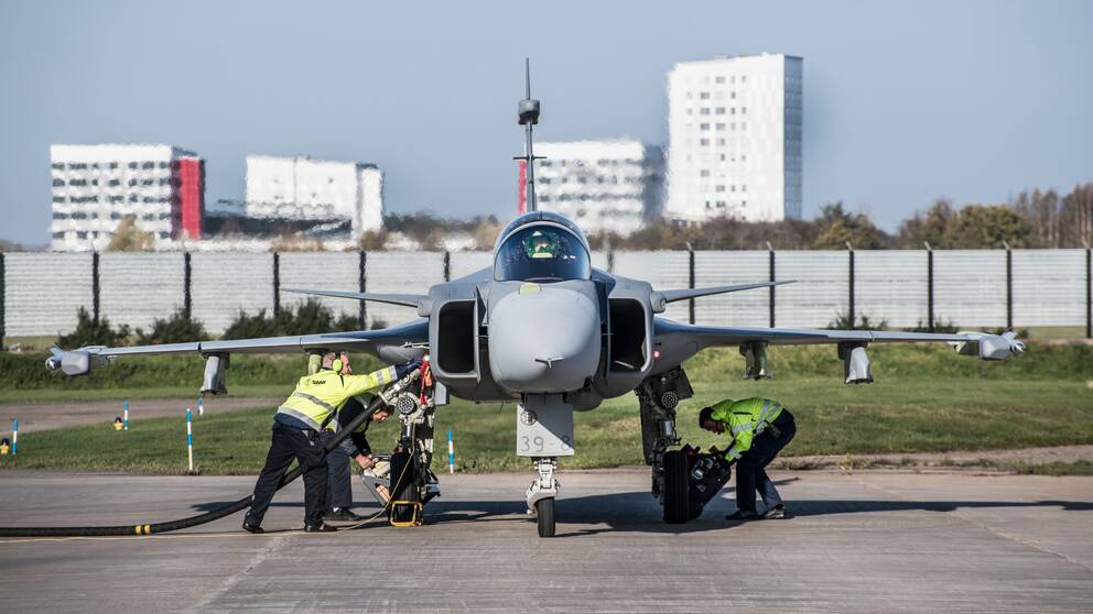 Testflygning Jas 39 Gripen E i november 2018. Den första provflygningen av den första generationens Jas gjordes 30 år tidigare. 
