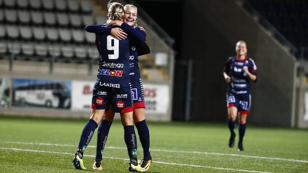 Linköpings Frida Leonardsen Maanum kramar om Lina Hurtig.