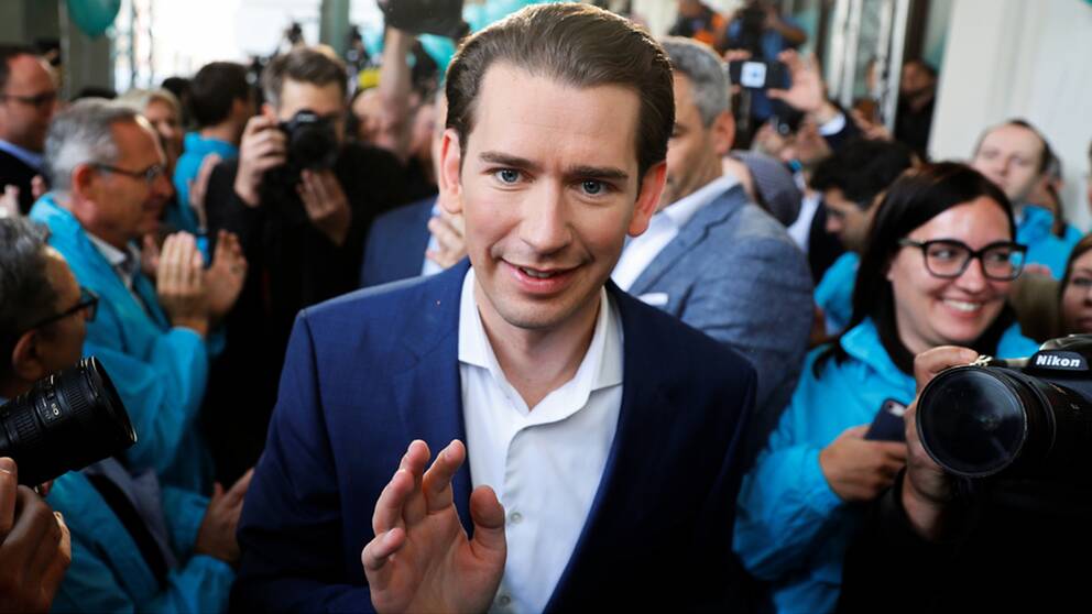 Den 33-årige Sebastian Kurz väntas bli ny förbundskansler i Österrike efter söndagens parlamentsval.