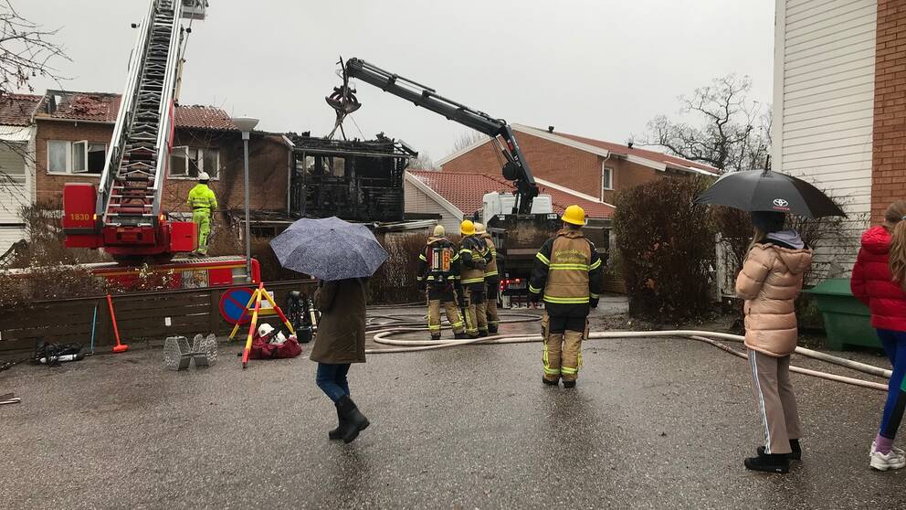 Radhus I Brand I Vallentuna Svt Nyheter