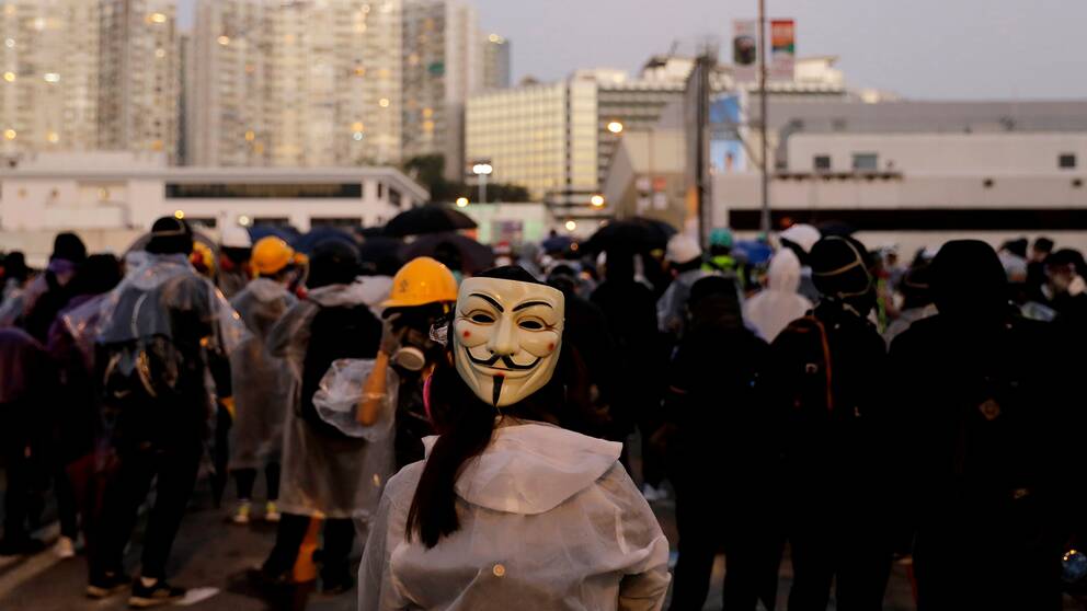 Trots förbudet har demonstranter fortsatt att maskera sig vid ett flertal pro-demokratiska protester under de senaste veckorna.