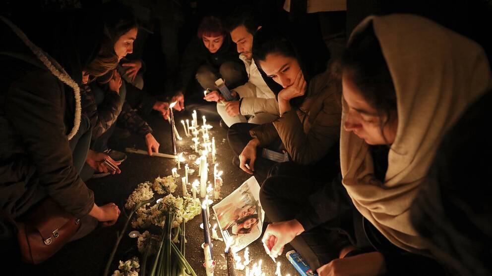 Människor samlades i Teheran i helgen för en minnesstund för offren i flygkraschen.