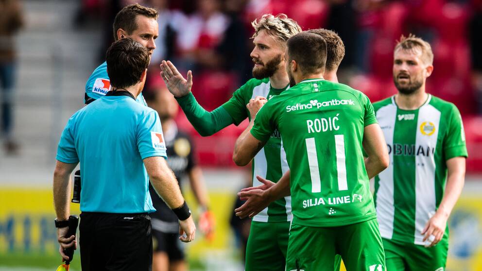 Det dröjer med besked om fotbollsallsvenskan.