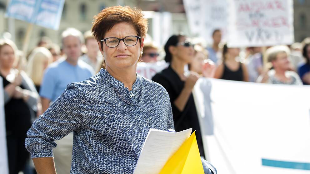 ”Våra medlemmar har familjer, går till jobbet varje dag och vet inte om de ska komma hem friska. Det är en ganska tung situation”, säger Vårdförbundets ordförande Sineva Ribeiro.