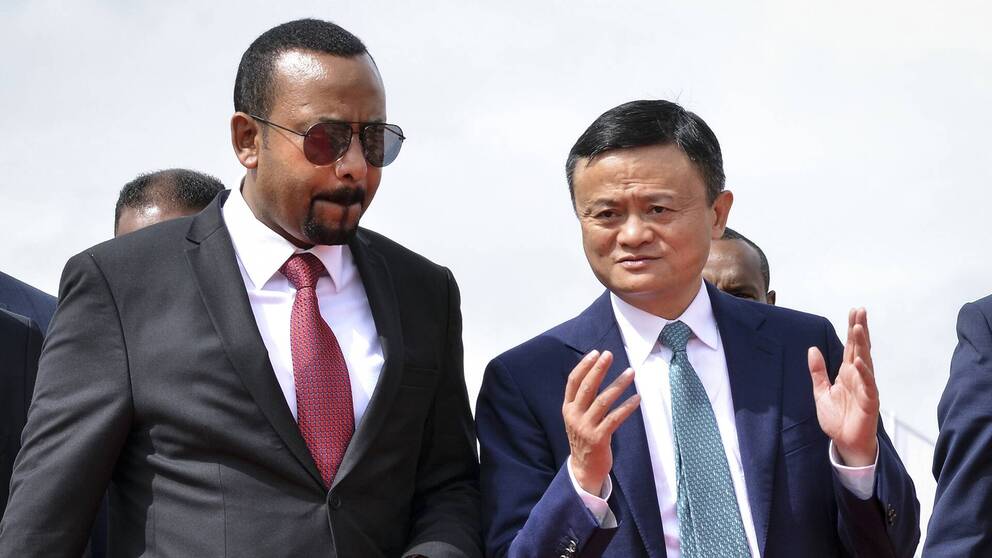 Ethiopiens president Abiy Ahmed tillsammans med den kinesiska miljardären och medgrundaren av företaget Alibaba, Jack Ma.