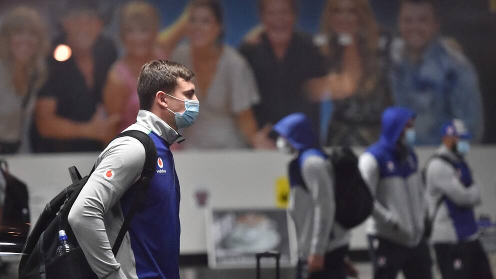 New Zealand Warriors på flygplatsen i Australien.
