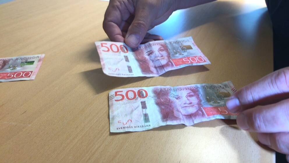 närbild falska sedlar 500 kr