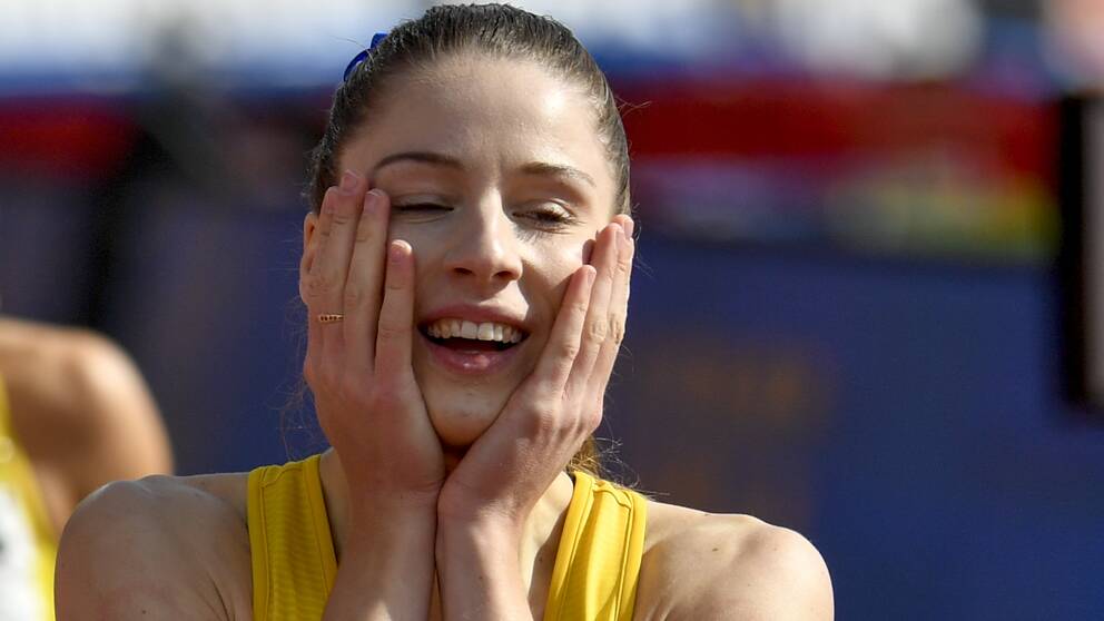 Sveriges Amanda Holmberg vinner damernas 400 meter häck under söndagens Finnkamp i friidrott i på Ratina Stadion i Tammerfors i Finland.