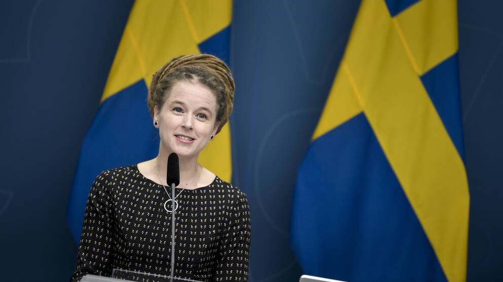 Bilden visar Kultur- och demokratiminister Amanda Lind (MP).