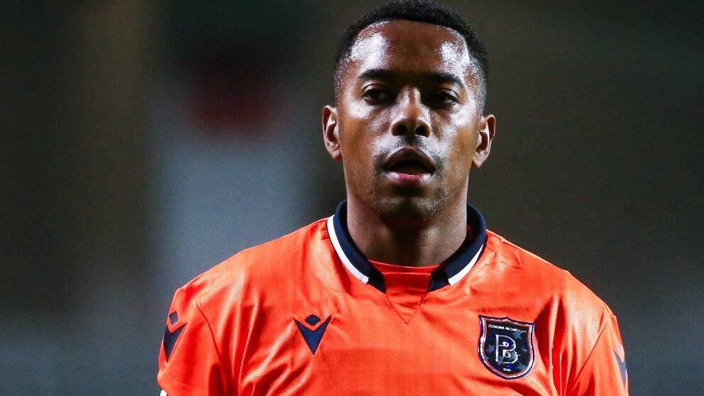 Robinho i Istanbul Basaksehir som han nu lämnar för att flytta hem till Brasilien.