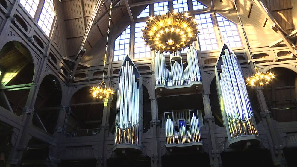 Bild över hur det ser ut inuti Kiruna kyrka.