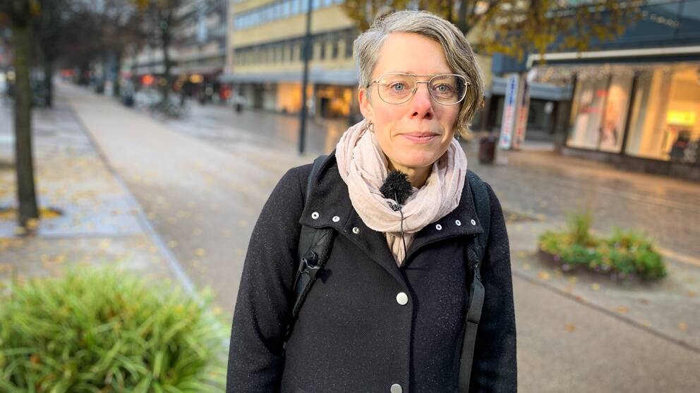 Elisabeth Olsson, enhetschef på Lantmäteriet, står i centrala Gävle.