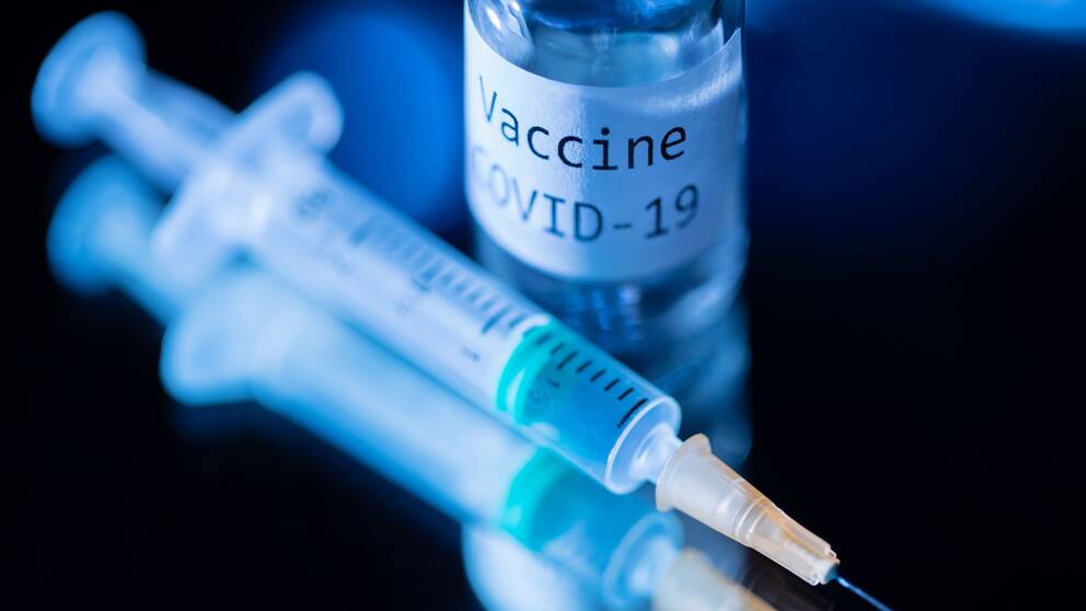 Enligt Världshälsoorganisationen, WHO, pågår det för närvarande klinisk prövning av ett 40-tal olika vacciner mot covid-19 runtom i världen.